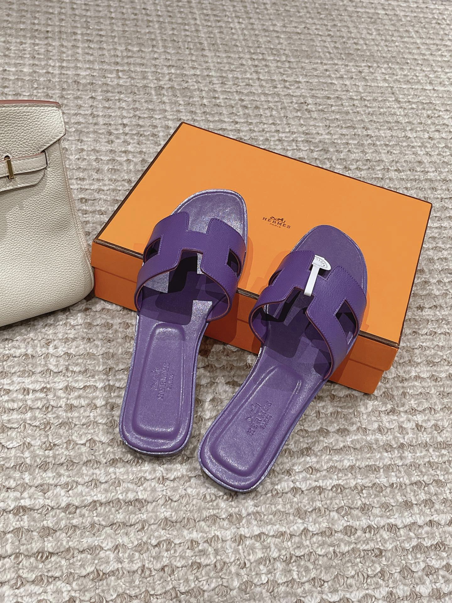 Hermes Slippers