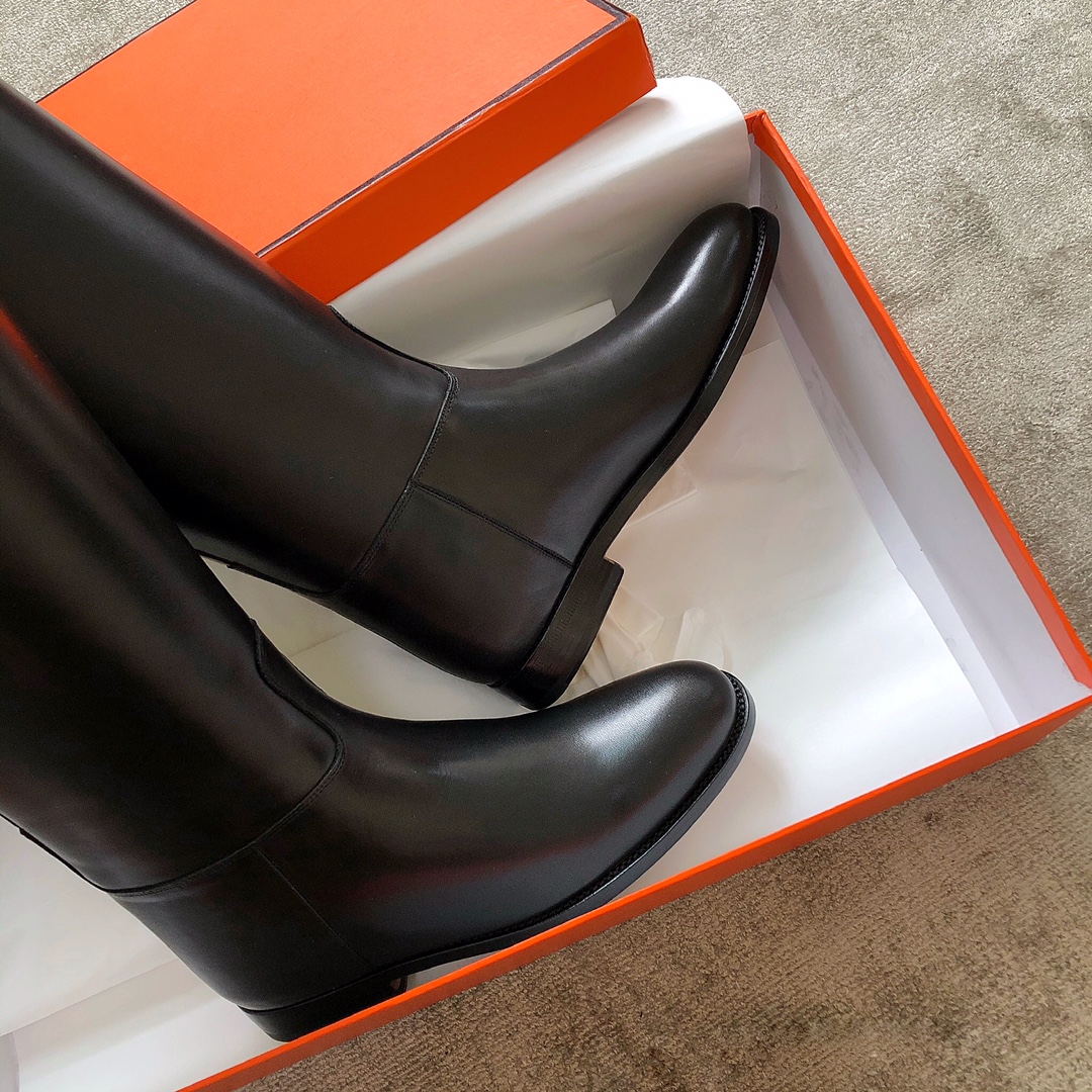 H**mes boots