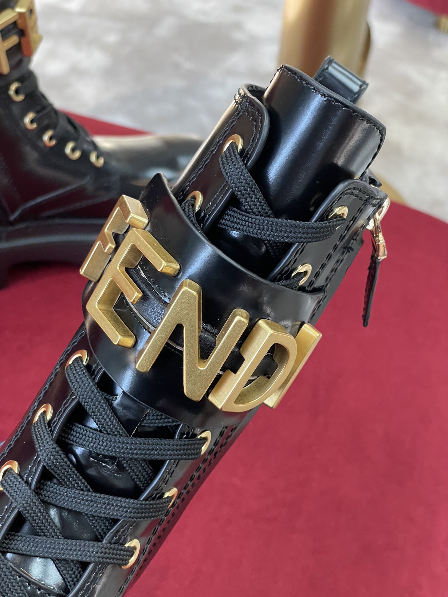 F**di boots