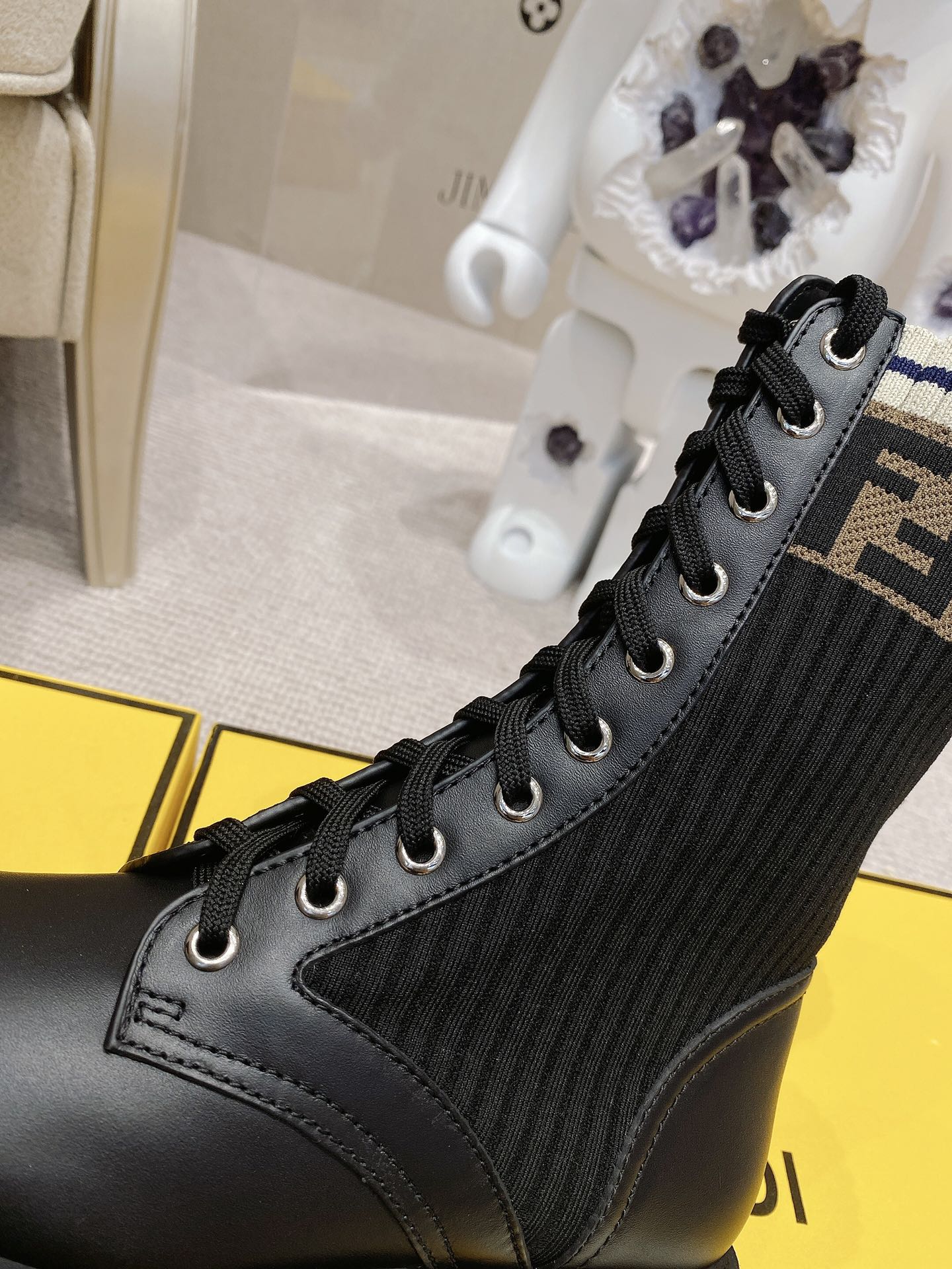 F**di boots