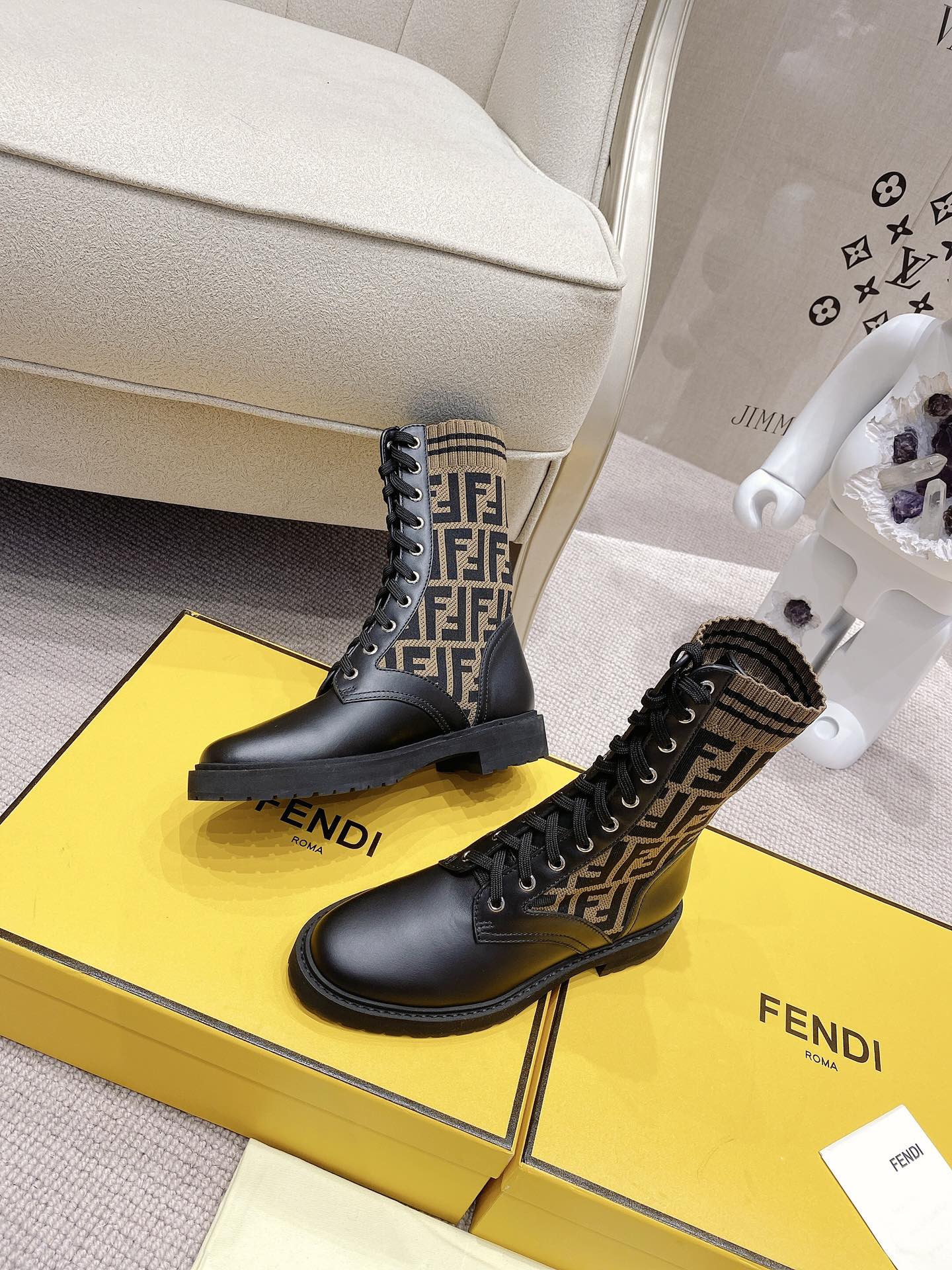 F**di boots
