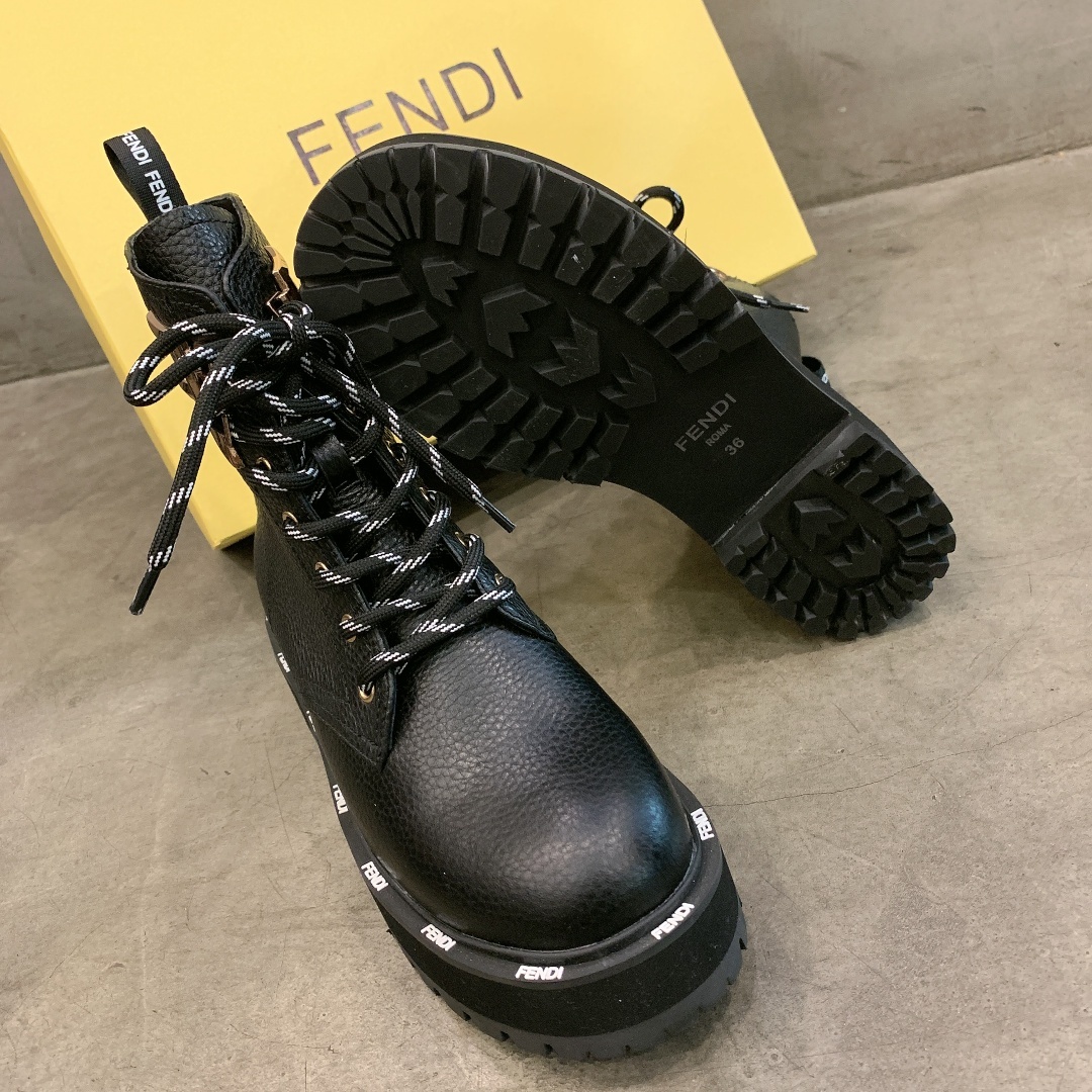 F**di boots