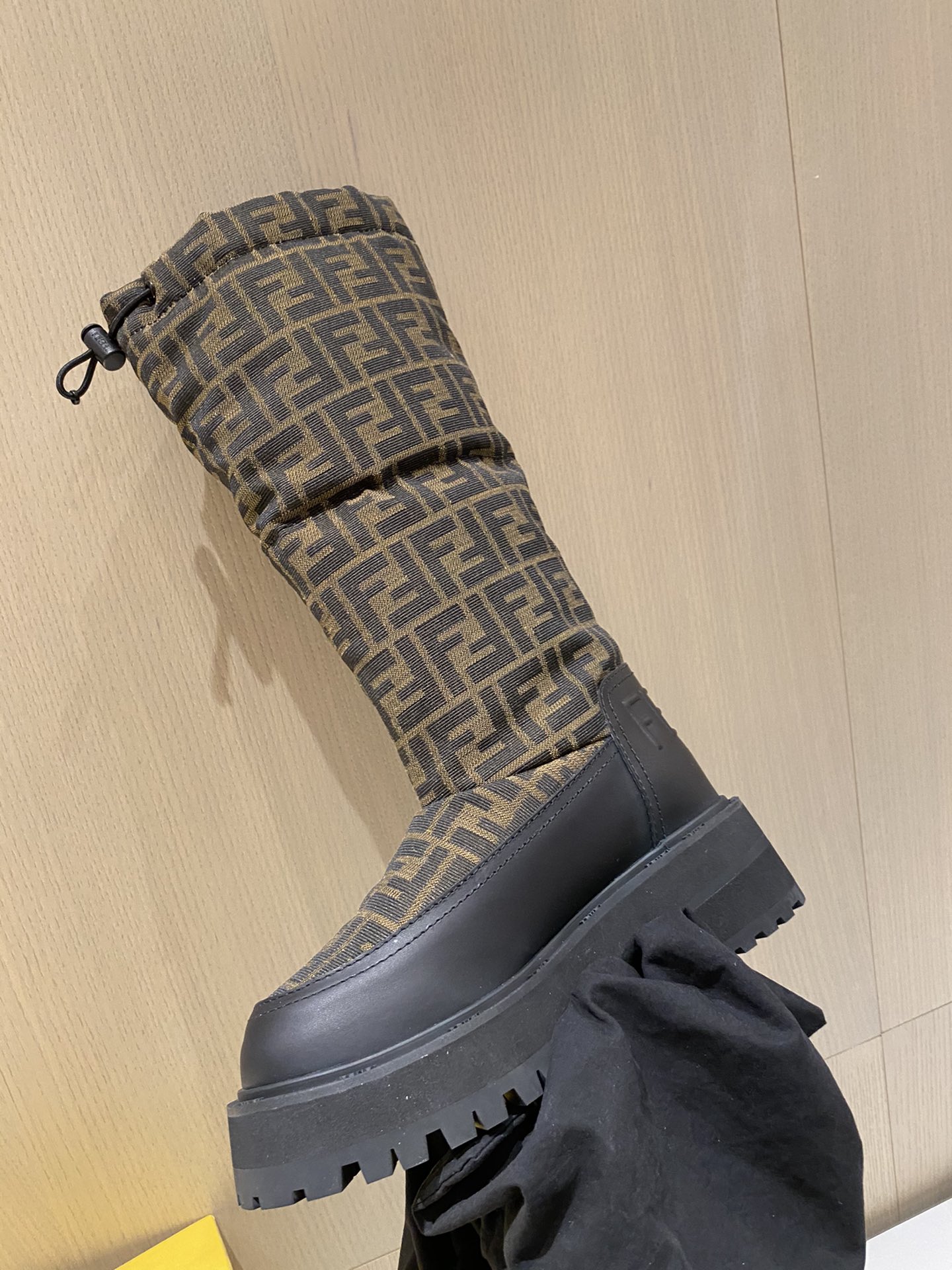 F**di boots