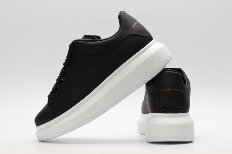 alexander M*Q*en sports shoes