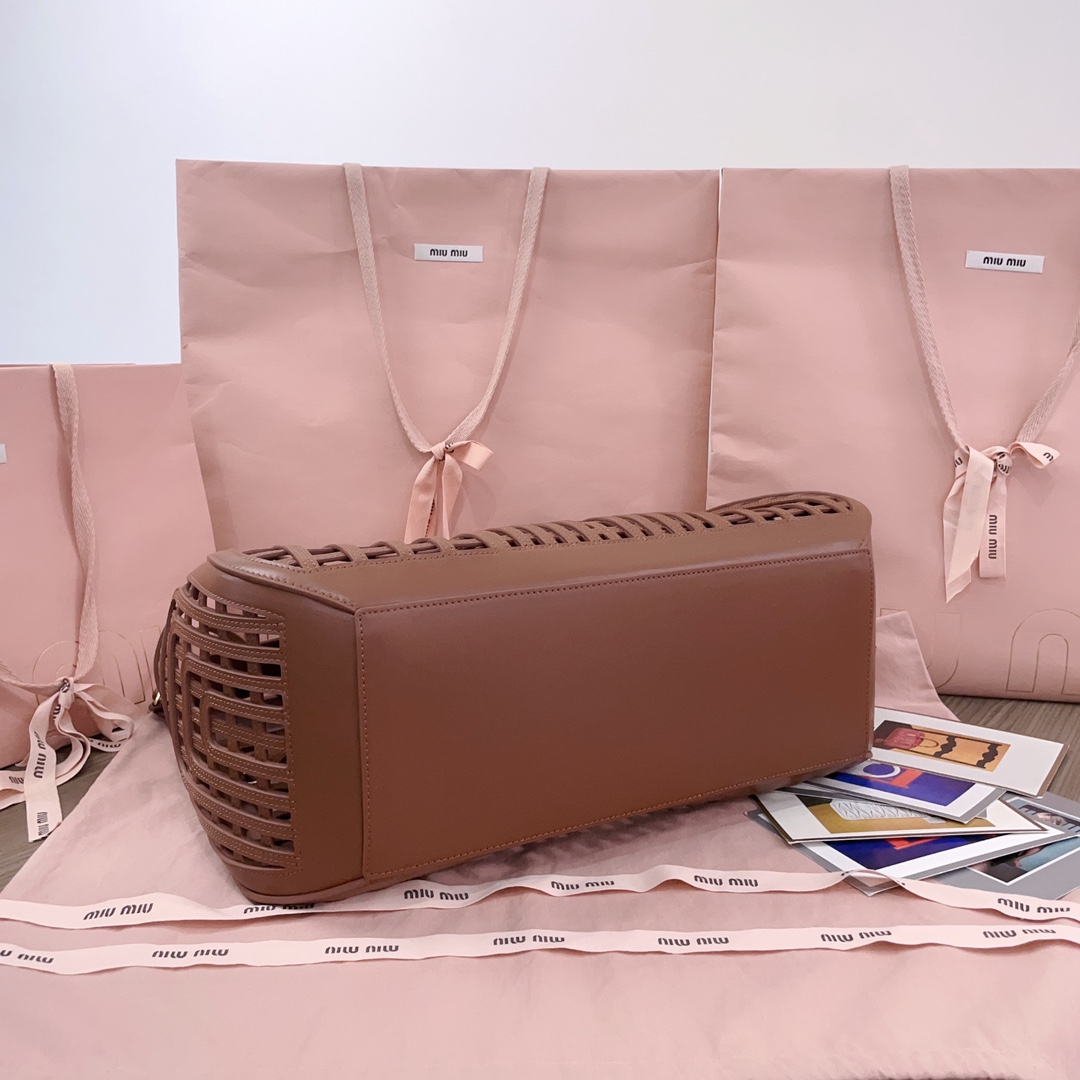 MiuMiu Wander Bag-40X21 X 15.5CM