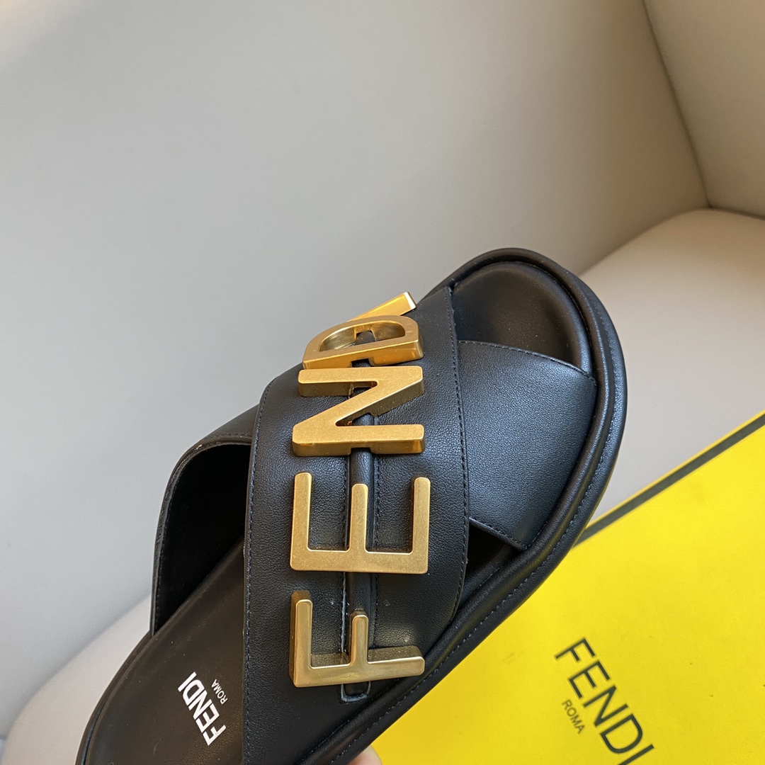 F**digraphy sandals(eu35-41)