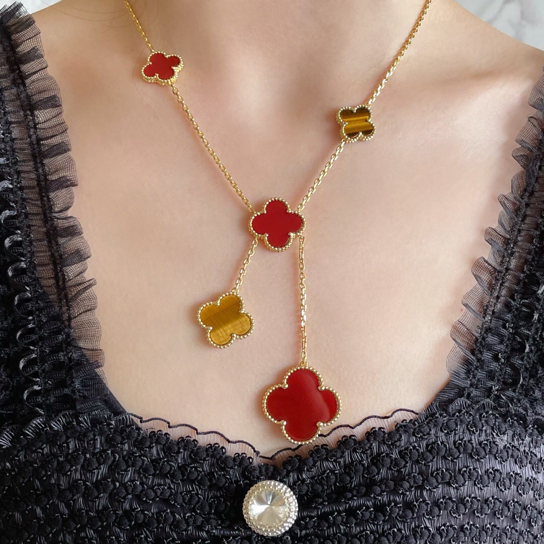 VCA Necklace