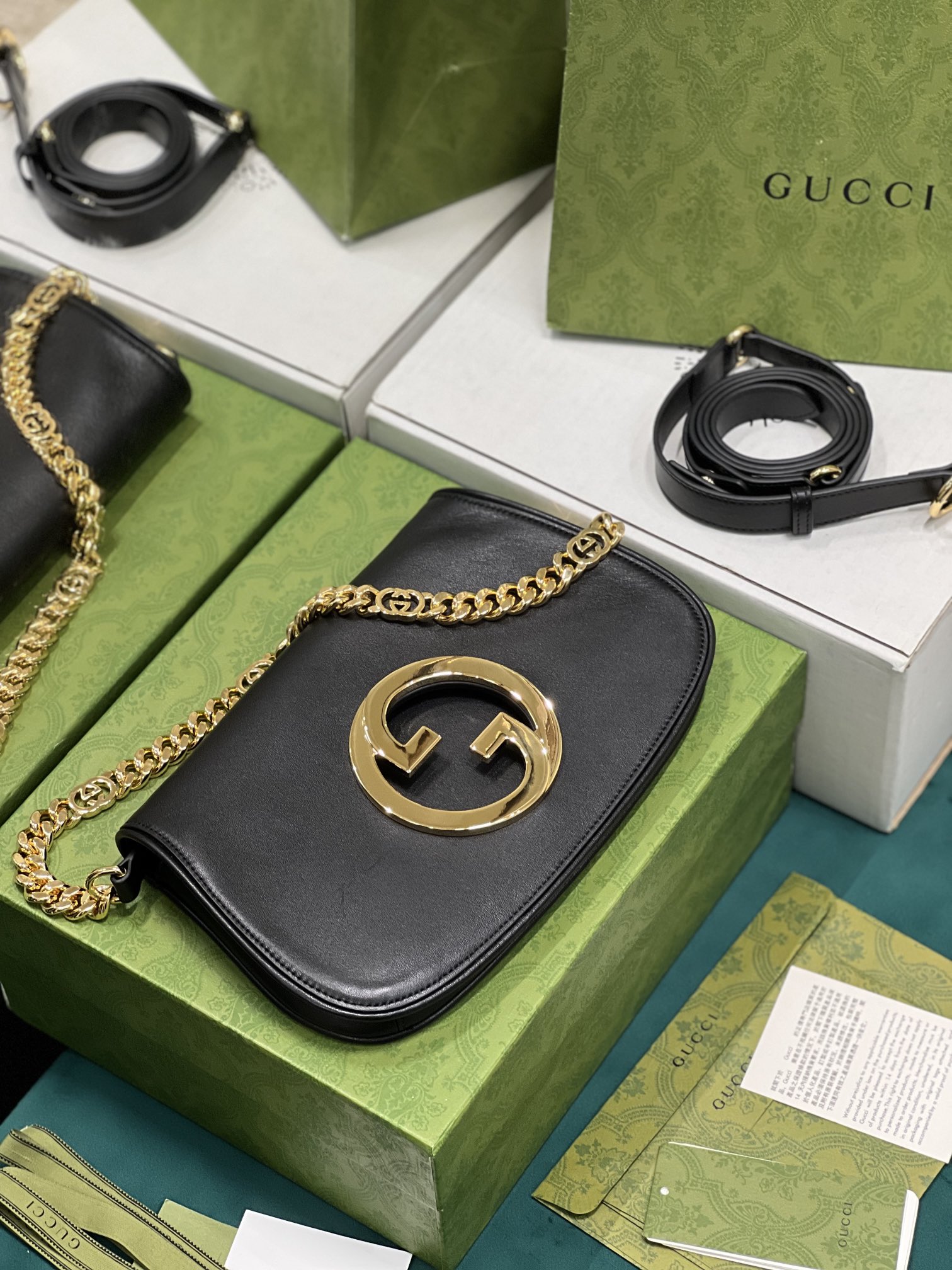 G*u*i blondie shoulder bag-28*16*4cm