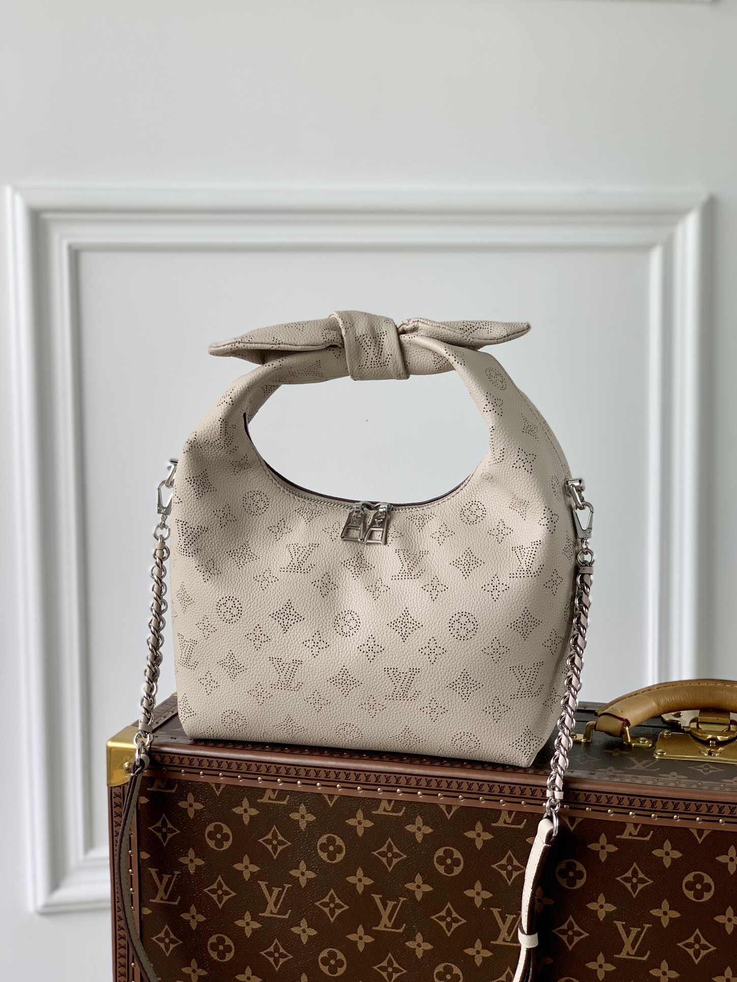 l0*is V*t0n why knot handbag-28*34*12cm
