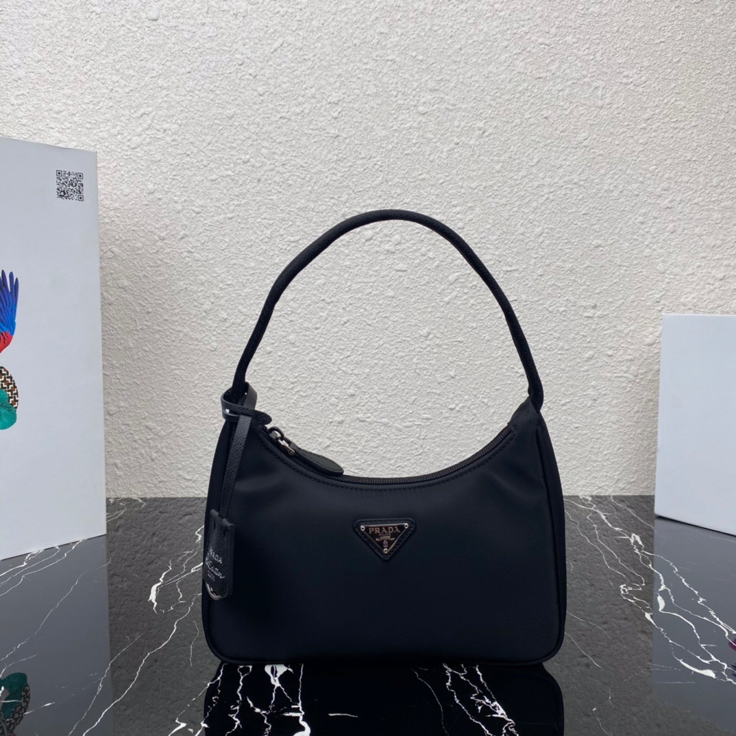 Pra*a 1ne515 nylon hobo bag-23*13*5cm