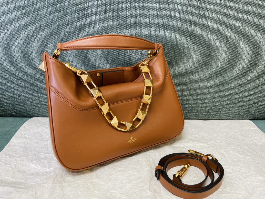 Valentino Garavani StudSign-28*22*7CM