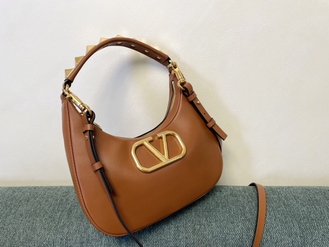 Valentino Garavani StudSign-26*30*7CM