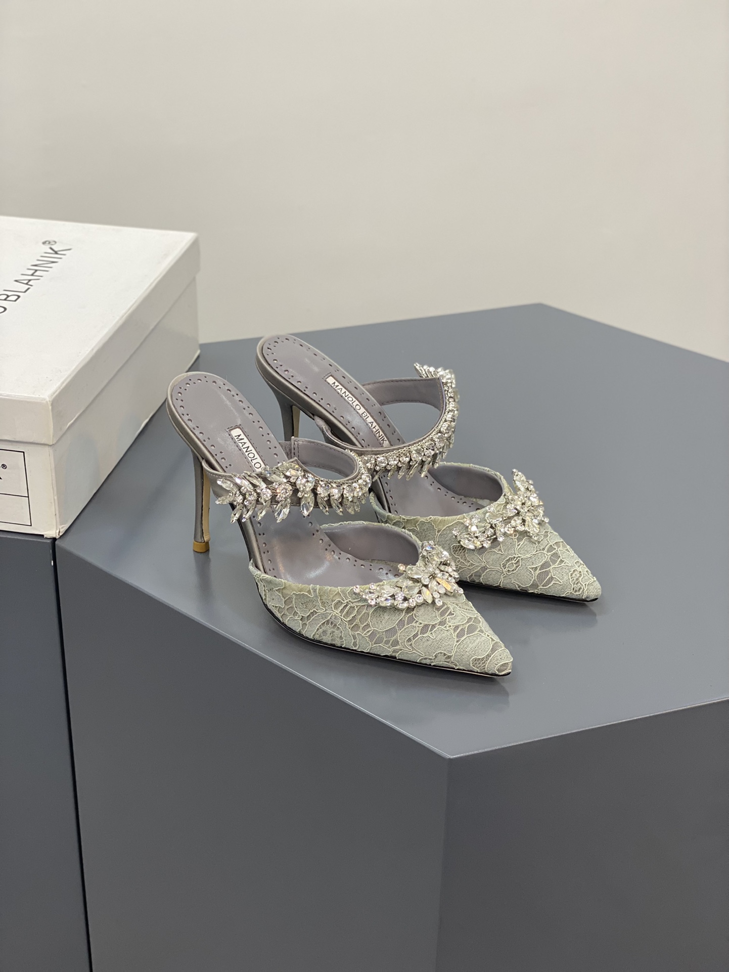 Manolo Blahnik-10CM