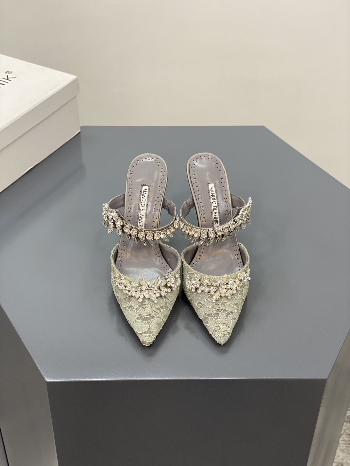 Manolo Blahnik-10CM