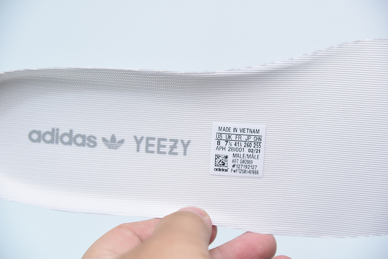 ADIDAS YEEZY BOOST 350 V2 SULFUR S09D3