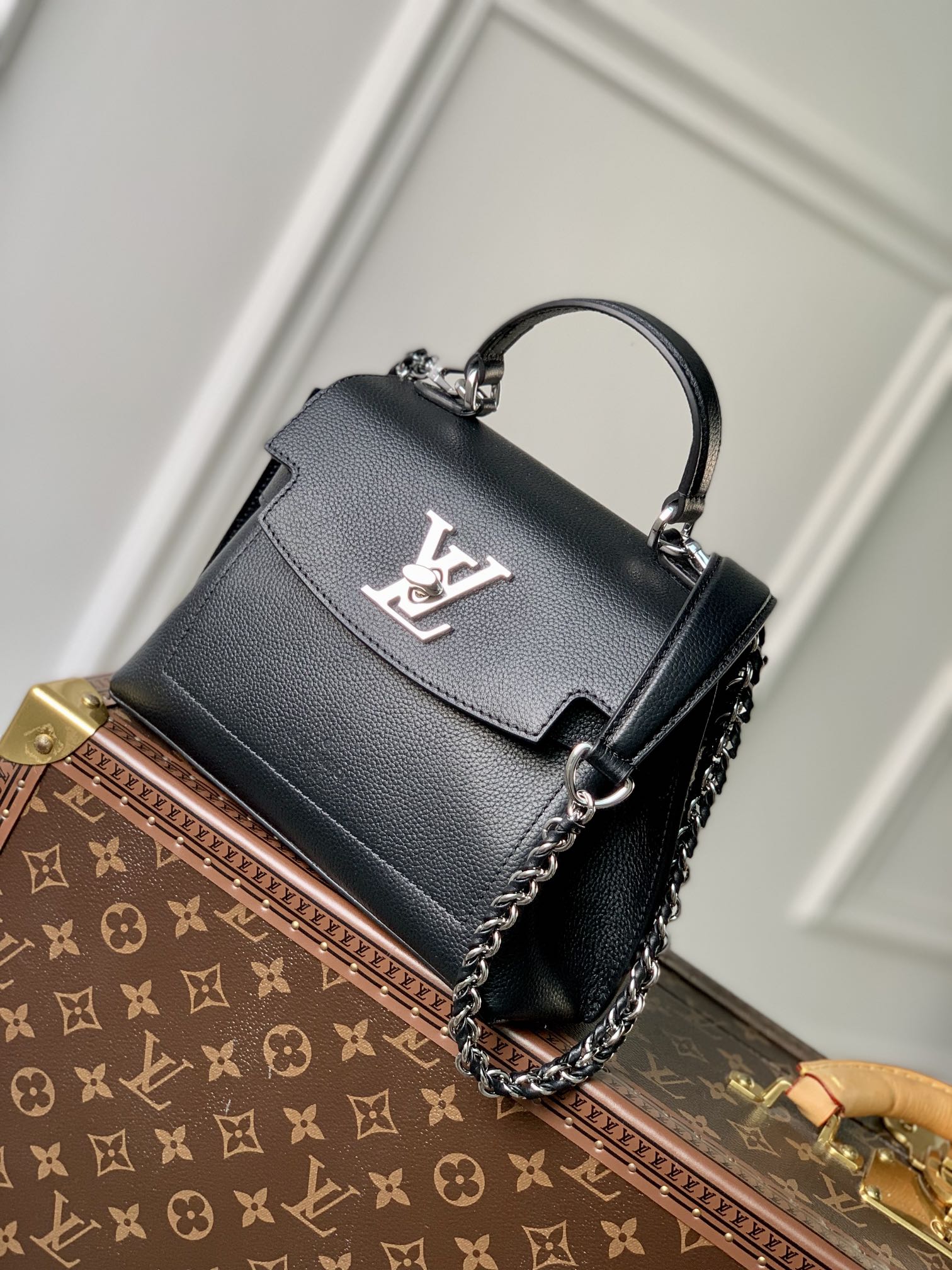 l0*is V*t0n lockme ever 23x17x10cm