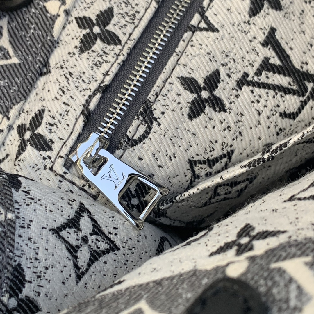l0*is V*t0n onthego handbag-35*27*14cm