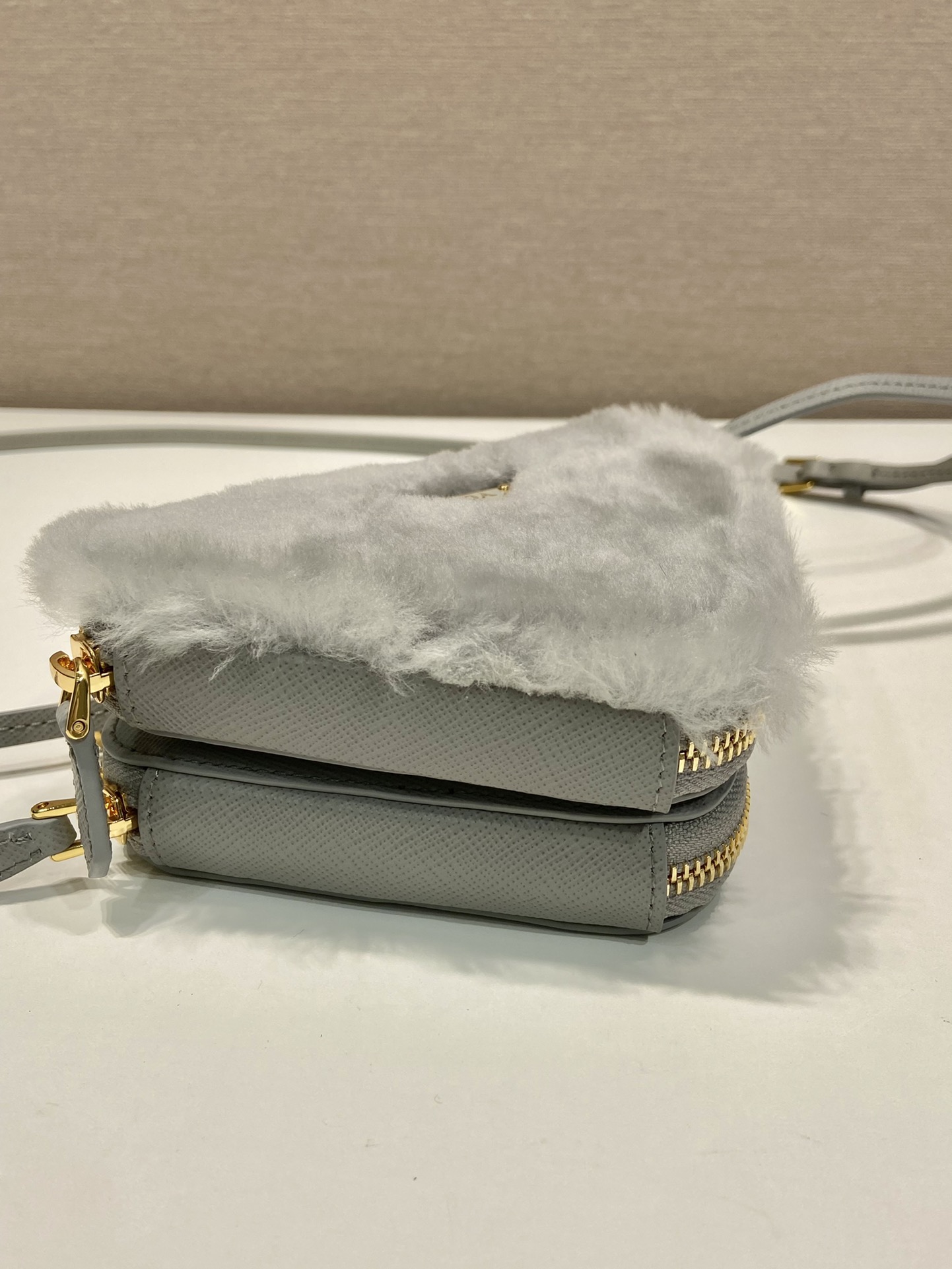 Pra*a 1nr015 double triangle bag -15*10*5cm