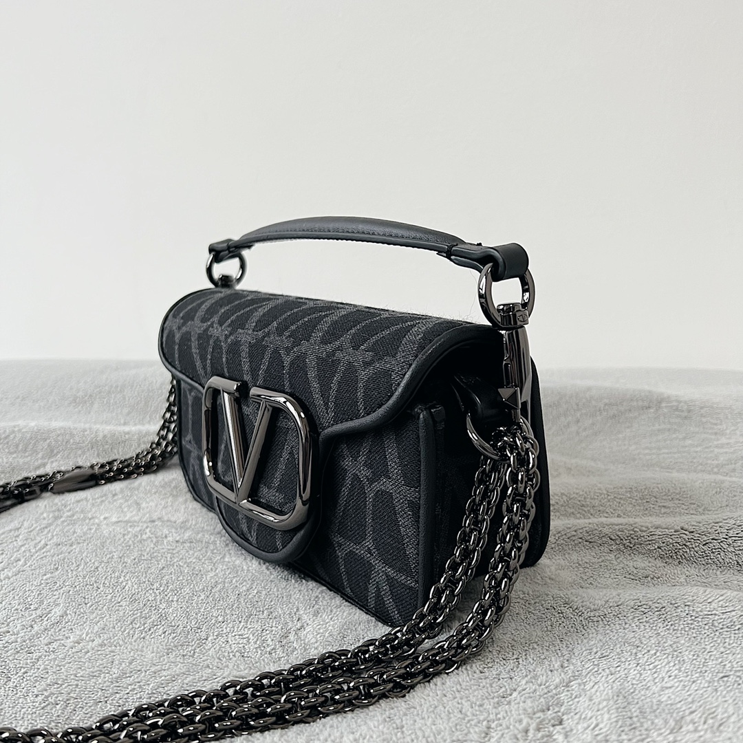 Valentino Garavani Mini Loc-20x 11x5CM