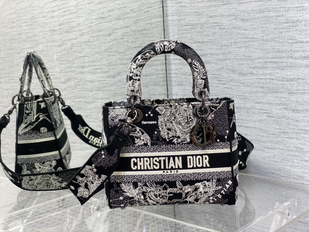 lady D*or handle bag-24cm