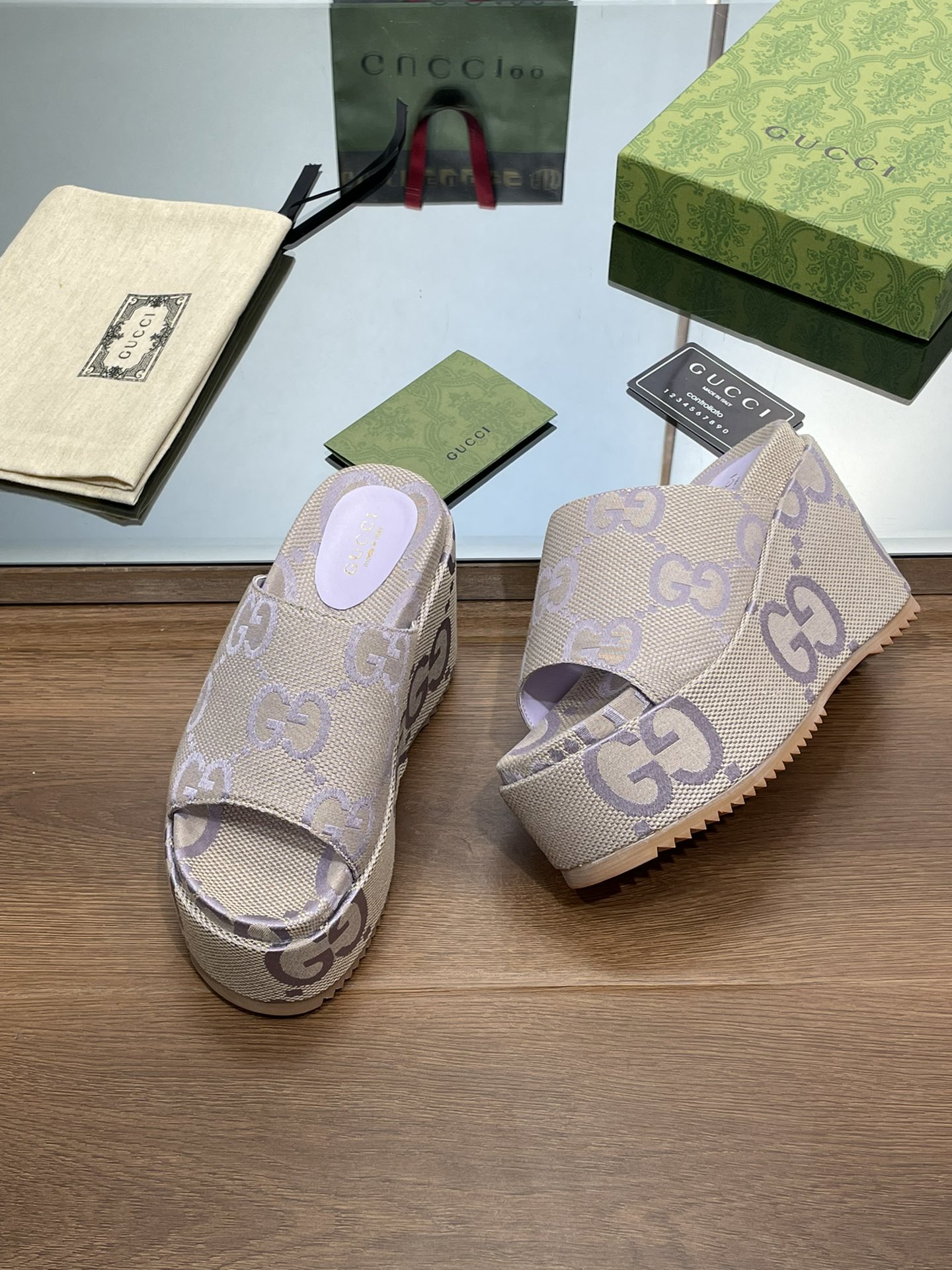 G*u*i slides(size35-43)