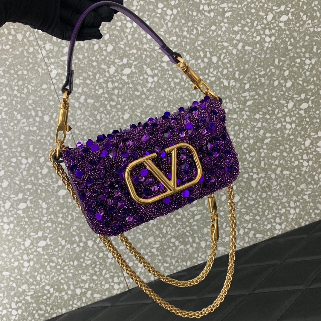 Valentino Garavani Mini Loc-19✖️10.5✖️5CM