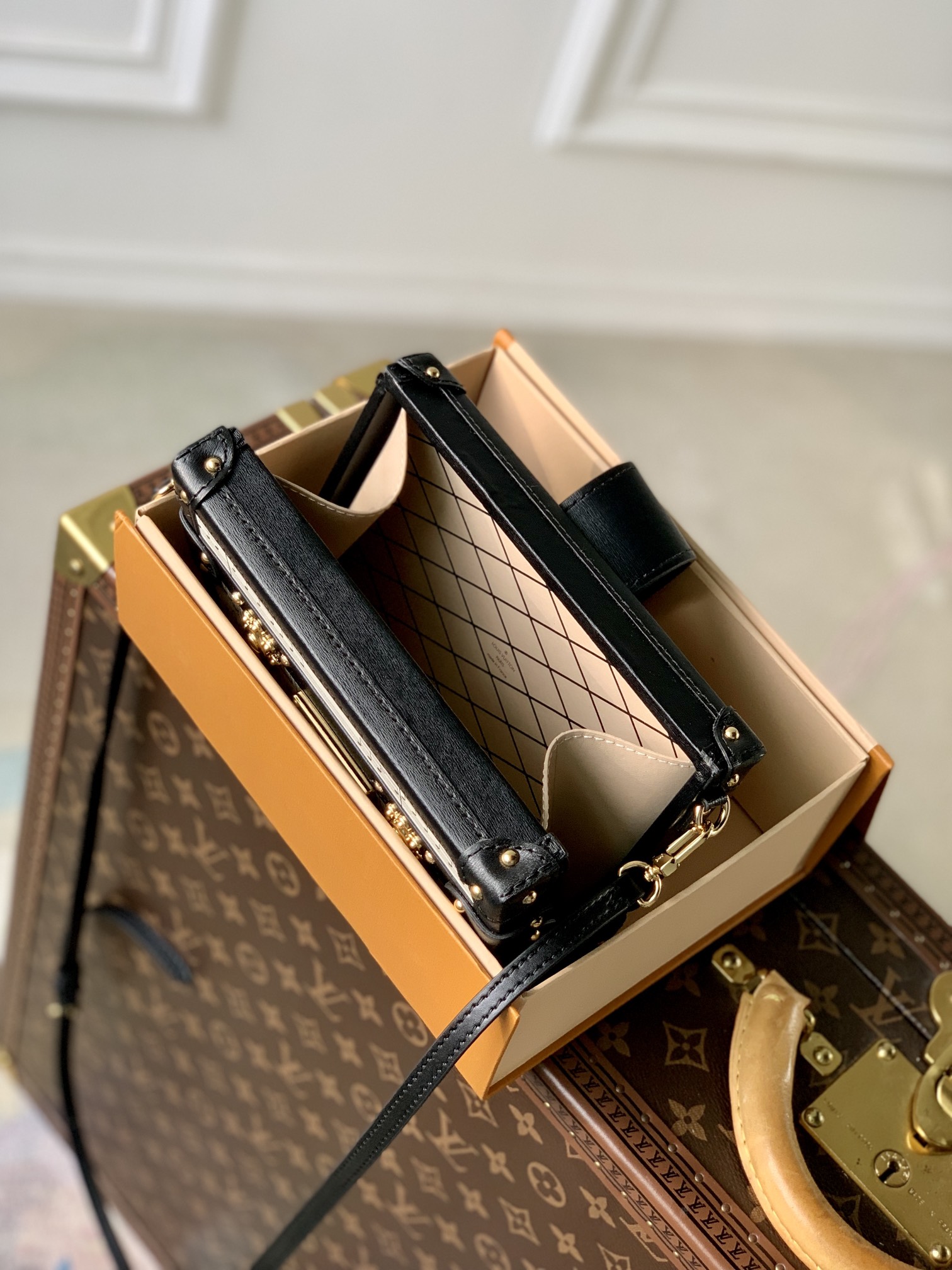 l0*is V*t0n petite malle handbags-m22895-21 x 14 x 6cm
