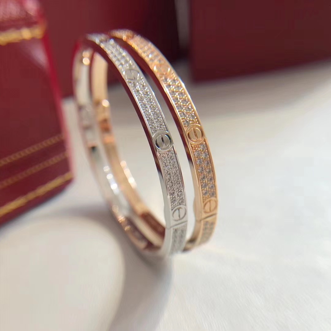 Ca*t*er bracelet