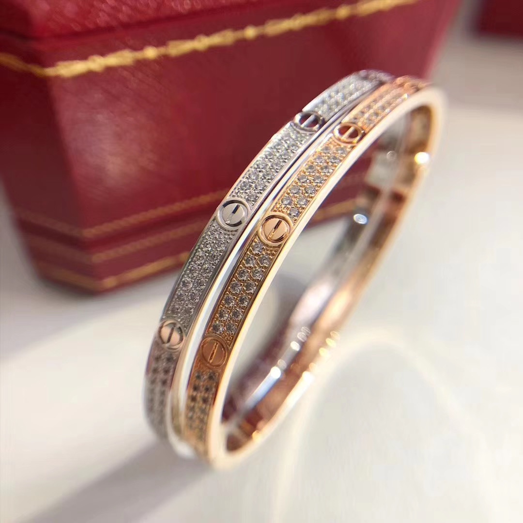 Ca*t*er bracelet