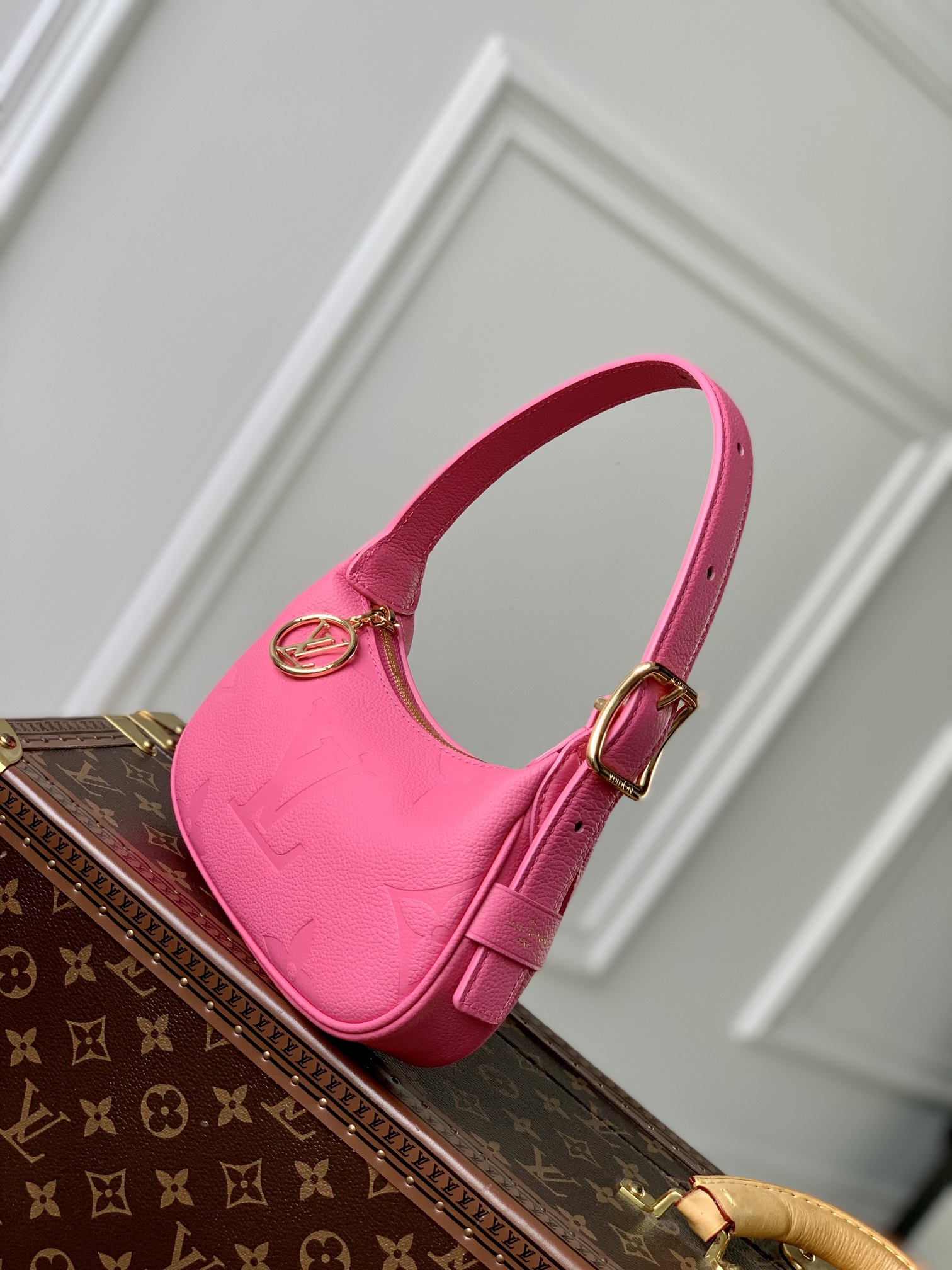 l0*is V*t0n mini moon bag m46692-20.5 x 11 x 5cm