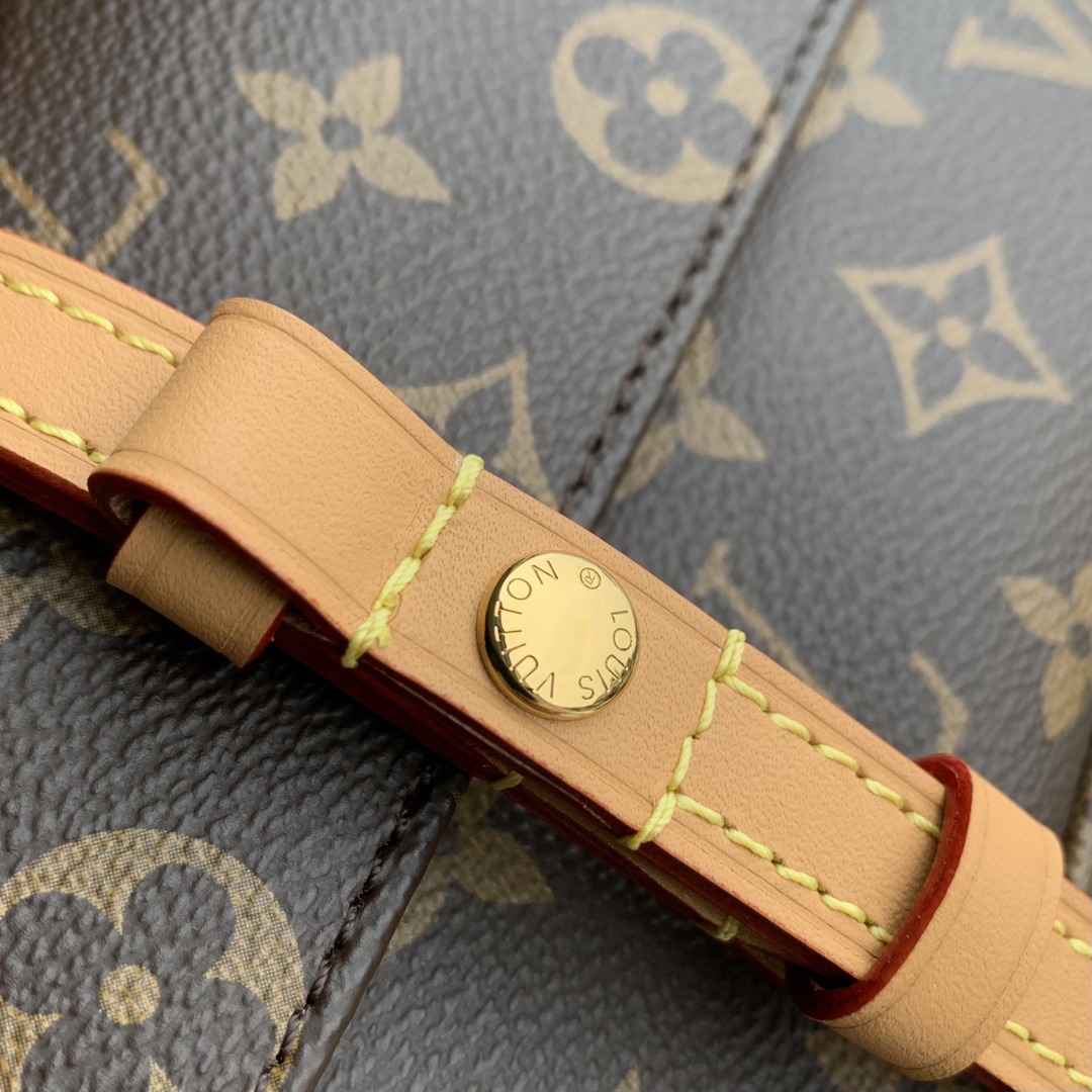 l0*is V*t0n wallet on chain ivy-23.5 x 12.0 x 4.3 cm
