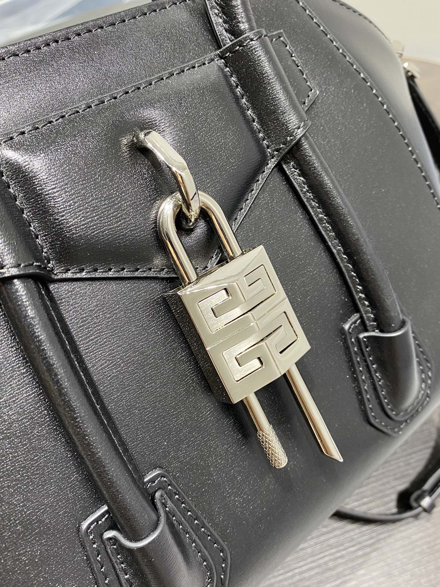Givenchy Antigona Tote-22*20*13CM