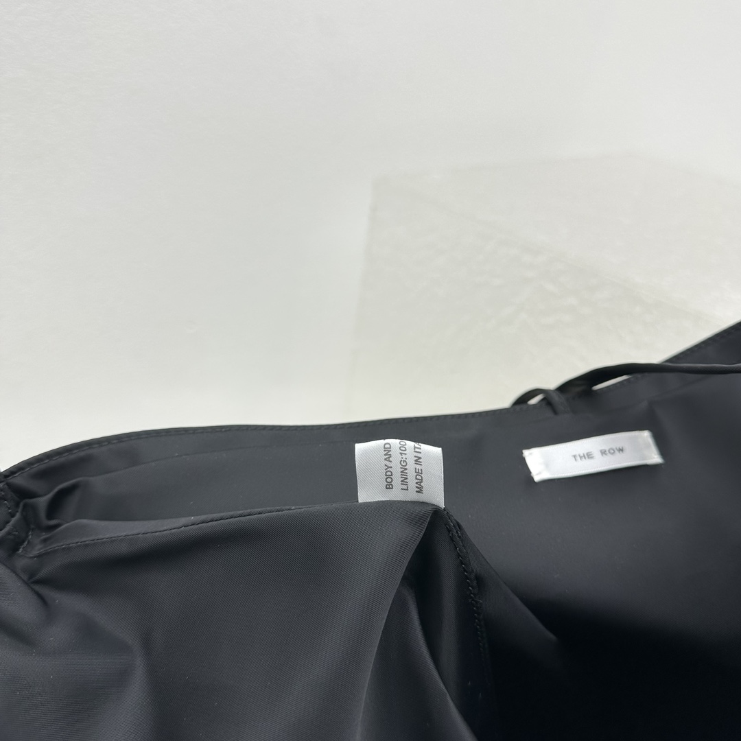 The Row Park Tote-23*21*36CM