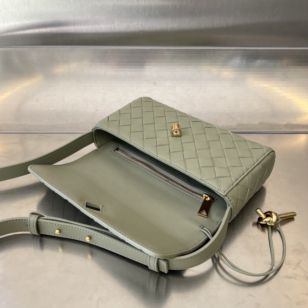 bo*te*ga Ve*ne*ta andiamo crossbody bag-21.5*13.5*4.5cm