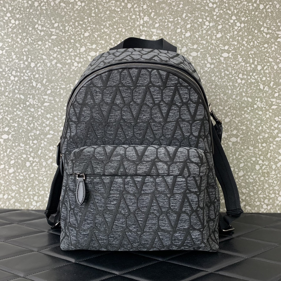 Valentino Garavani La Troisieme Toile lconographe Bakcpack-30*42*33CM