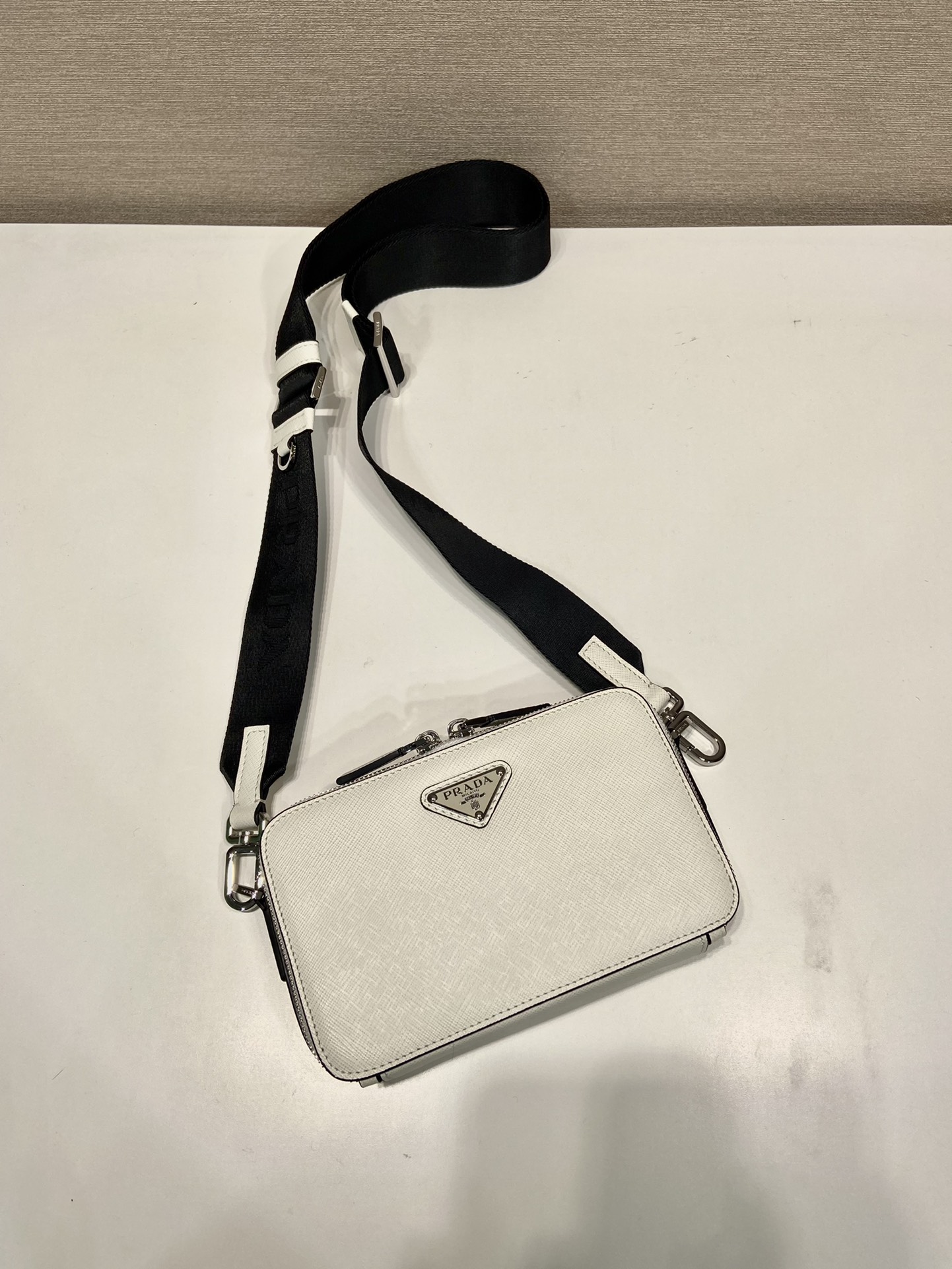 Pra*a brique 2vh173 bag19*11.5*3.5cm