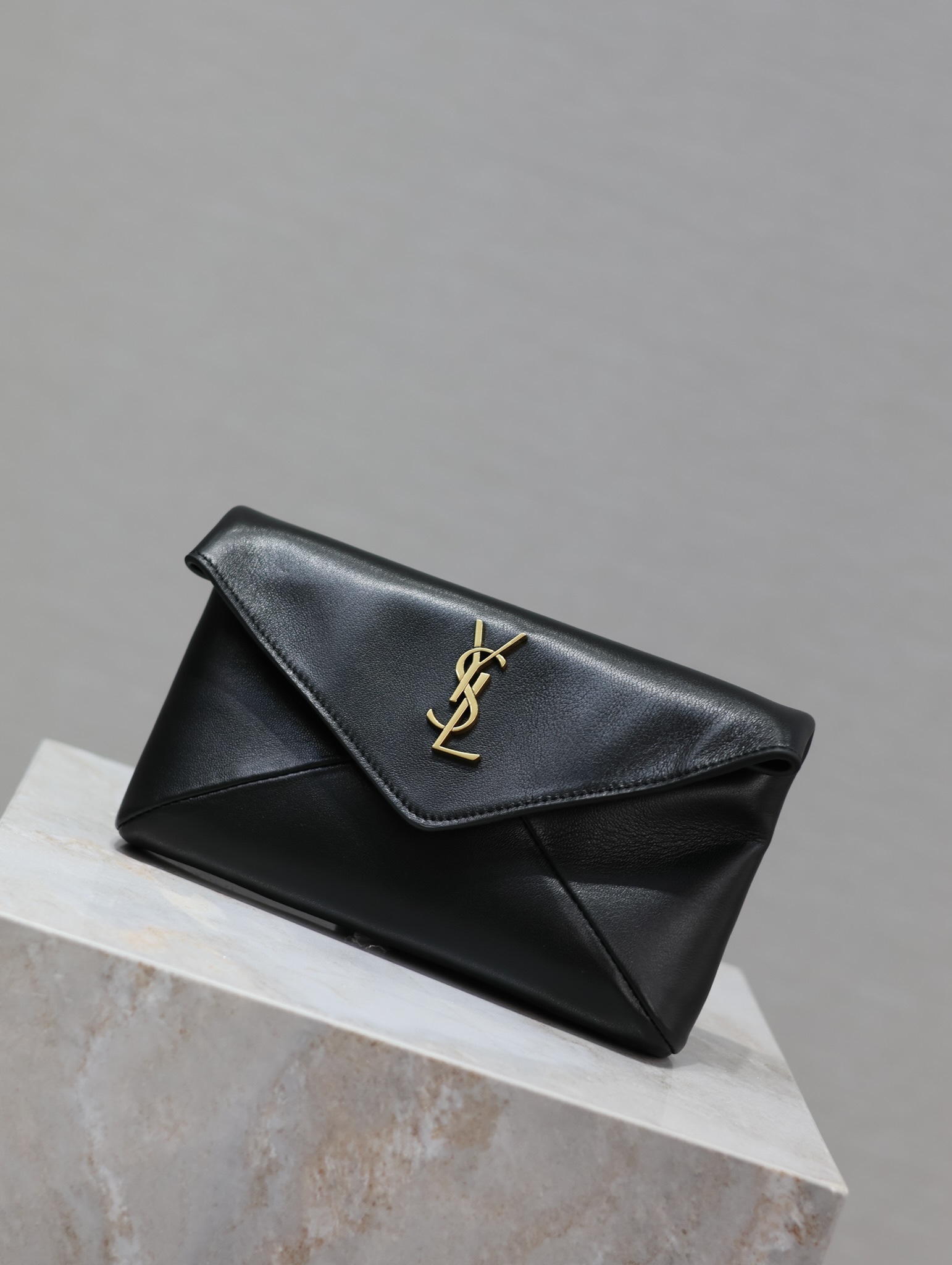 Y*L le pouch-21.4×14×4cm