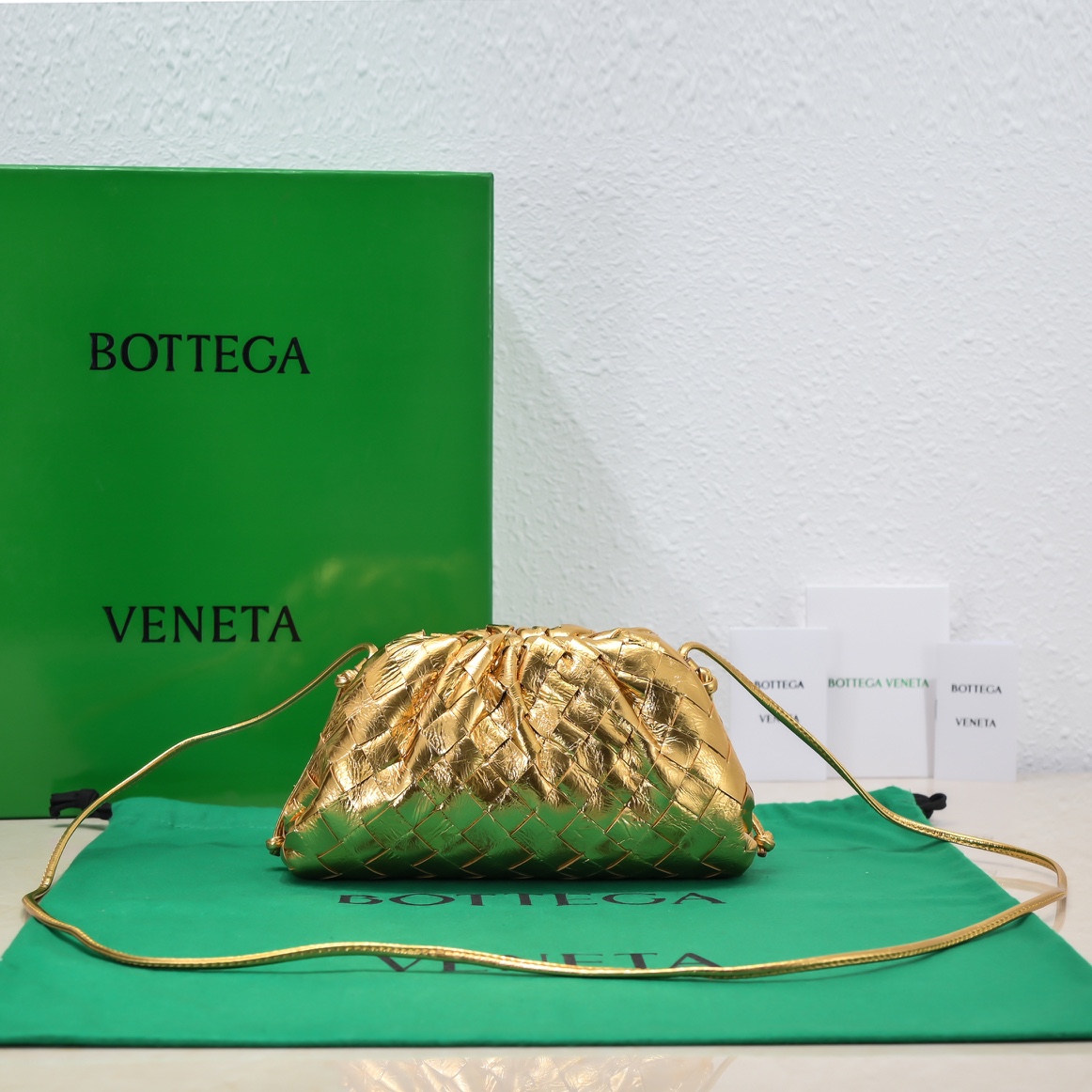 bo*te*ga Ve*ne*ta the pouch bag-22*9cm