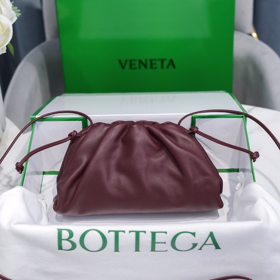 bo*te*ga Ve*ne*ta the pouch bag-22*9cm
