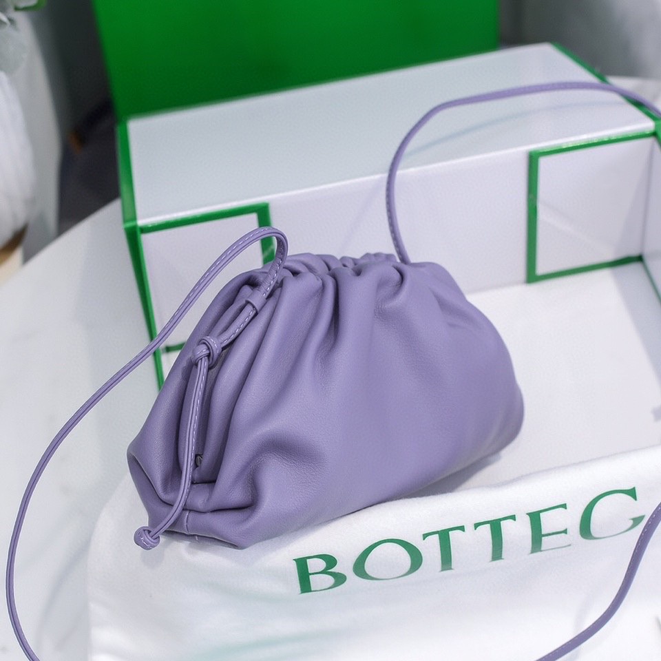 bo*te*ga Ve*ne*ta the pouch bag-22*9cm