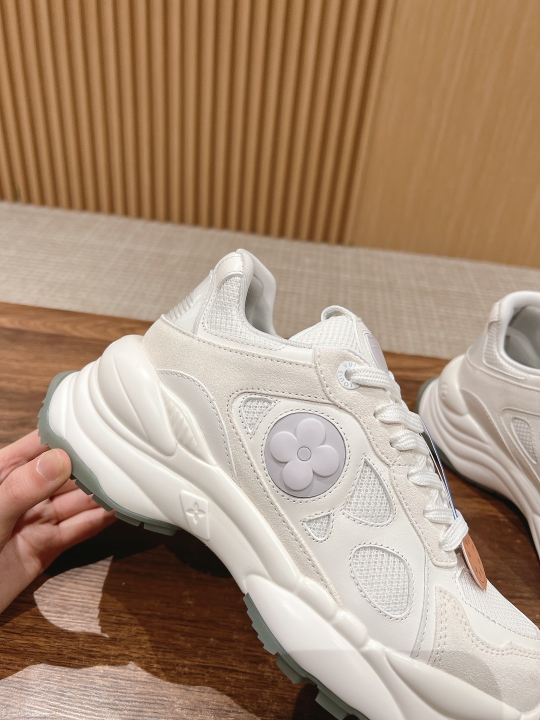 l0*is V*t0n run55 sneakers(eu35-eu41)