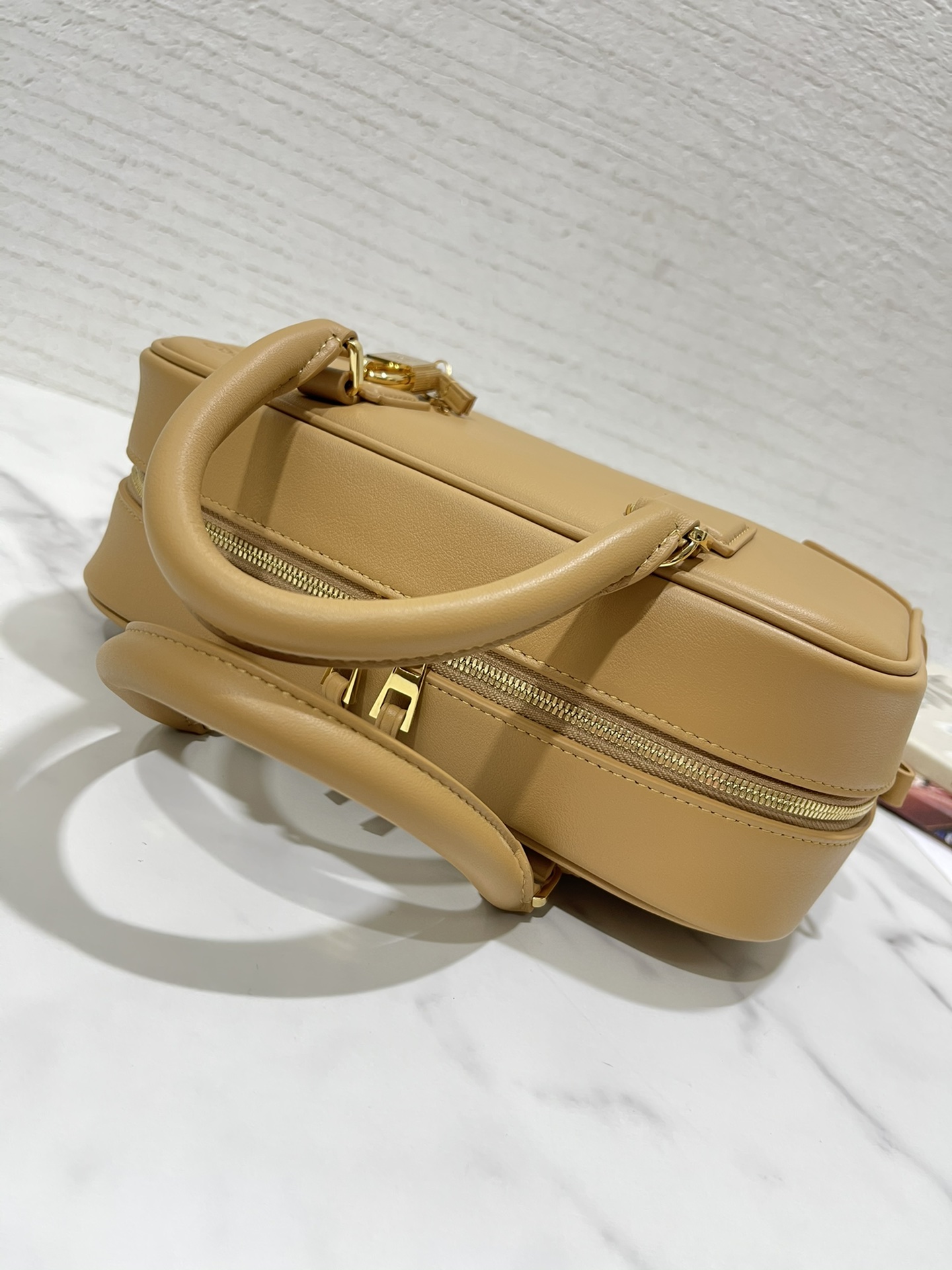 L0ew* amazon bag-23*16*10cm