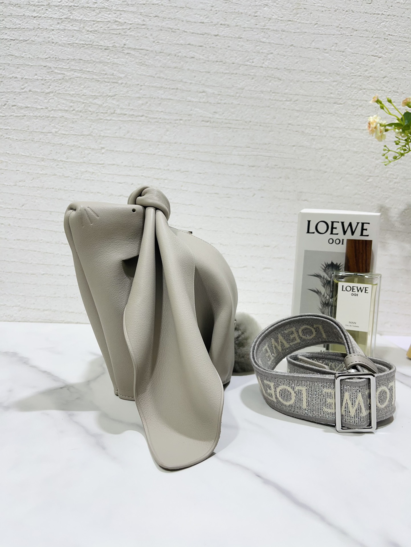 L0ew* bag-18.5*16*9cm
