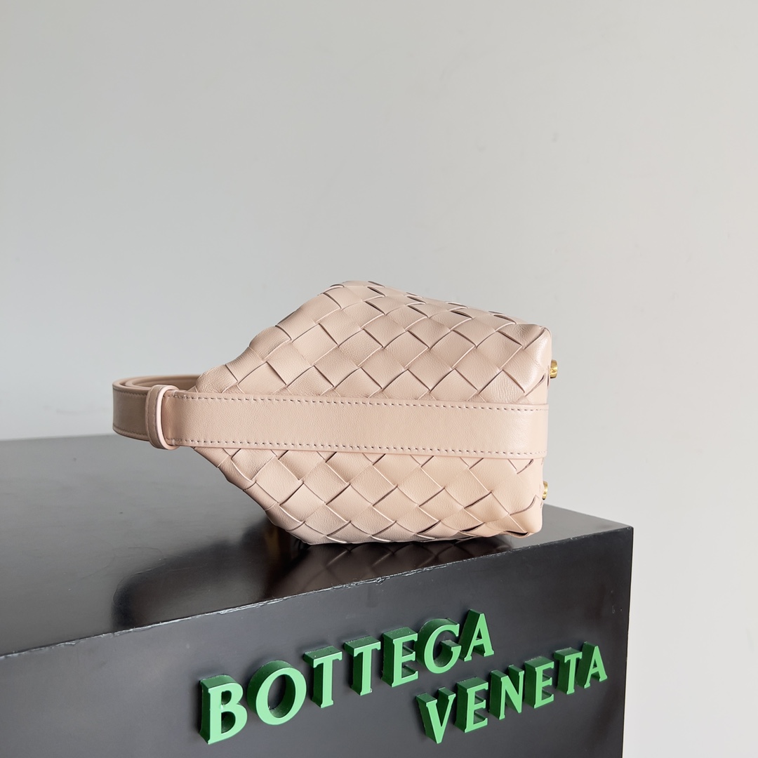 bo*te*ga Ve*ne*ta bv wallace-22*13*9cm