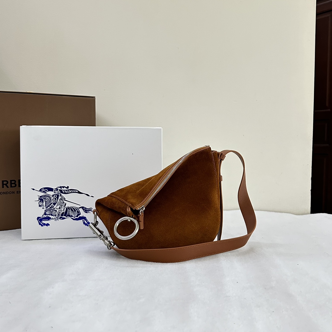 B**rry knight bag-24 x 8 x 23cm