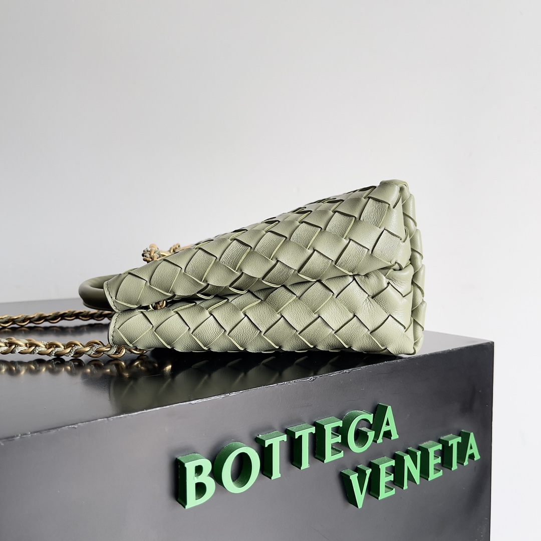 bo*te*ga Ve*ne*ta andiamo-25*22*10.5cm