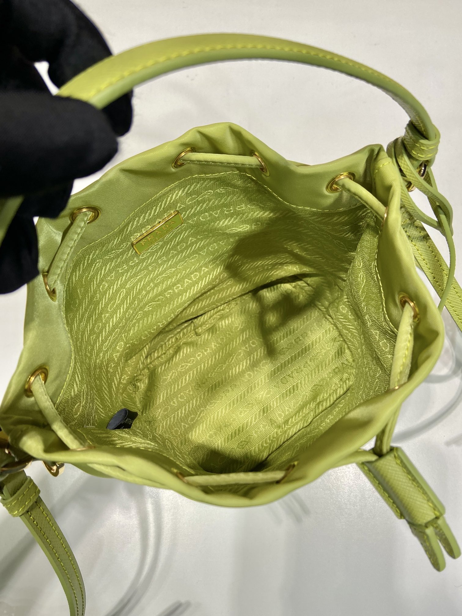 Pra*a 1be067 bucket bag-15.5*19.5*10cm
