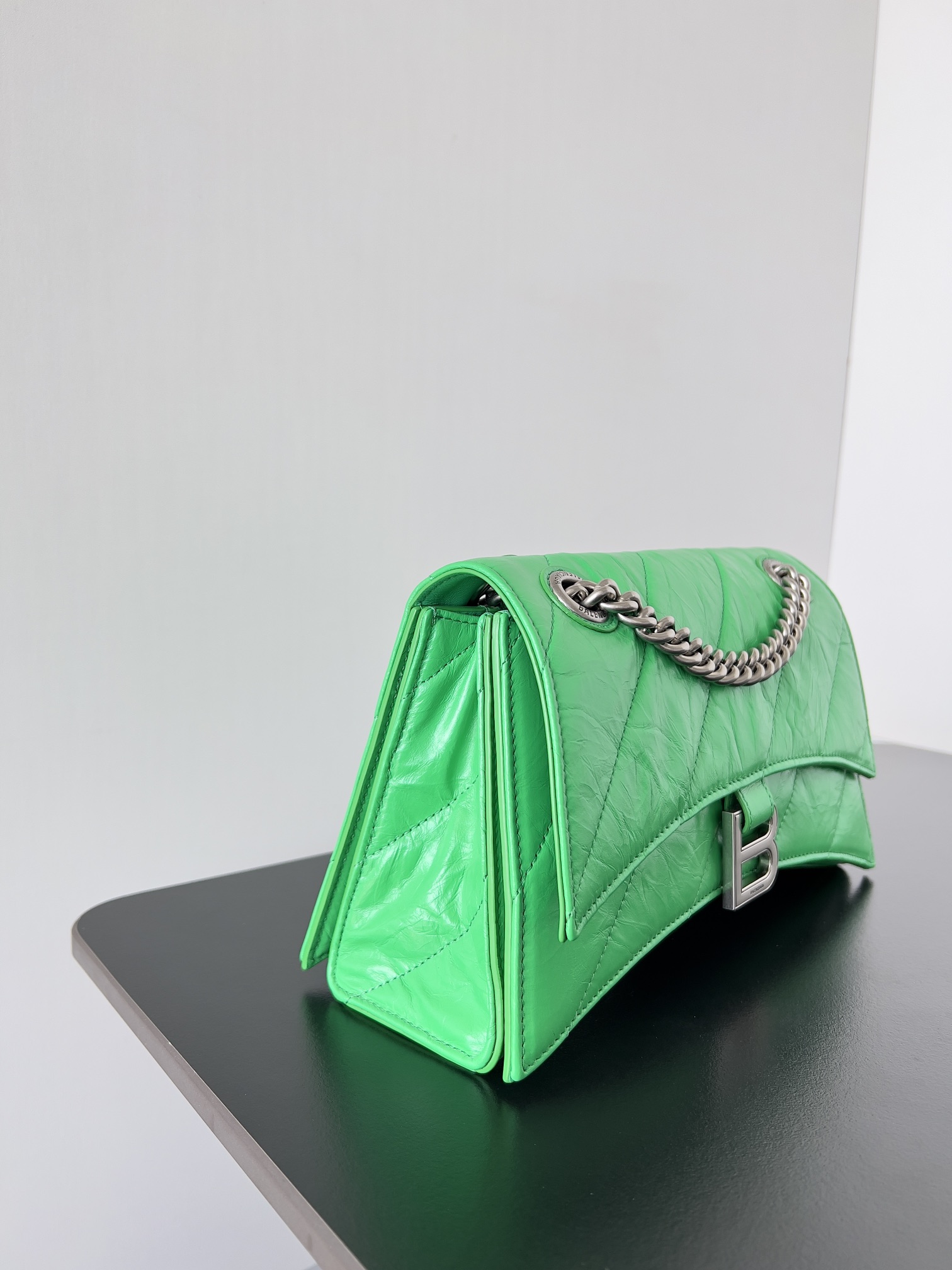 Ba*len*cia*ga crush chain bag-25.5*10*15.5cm