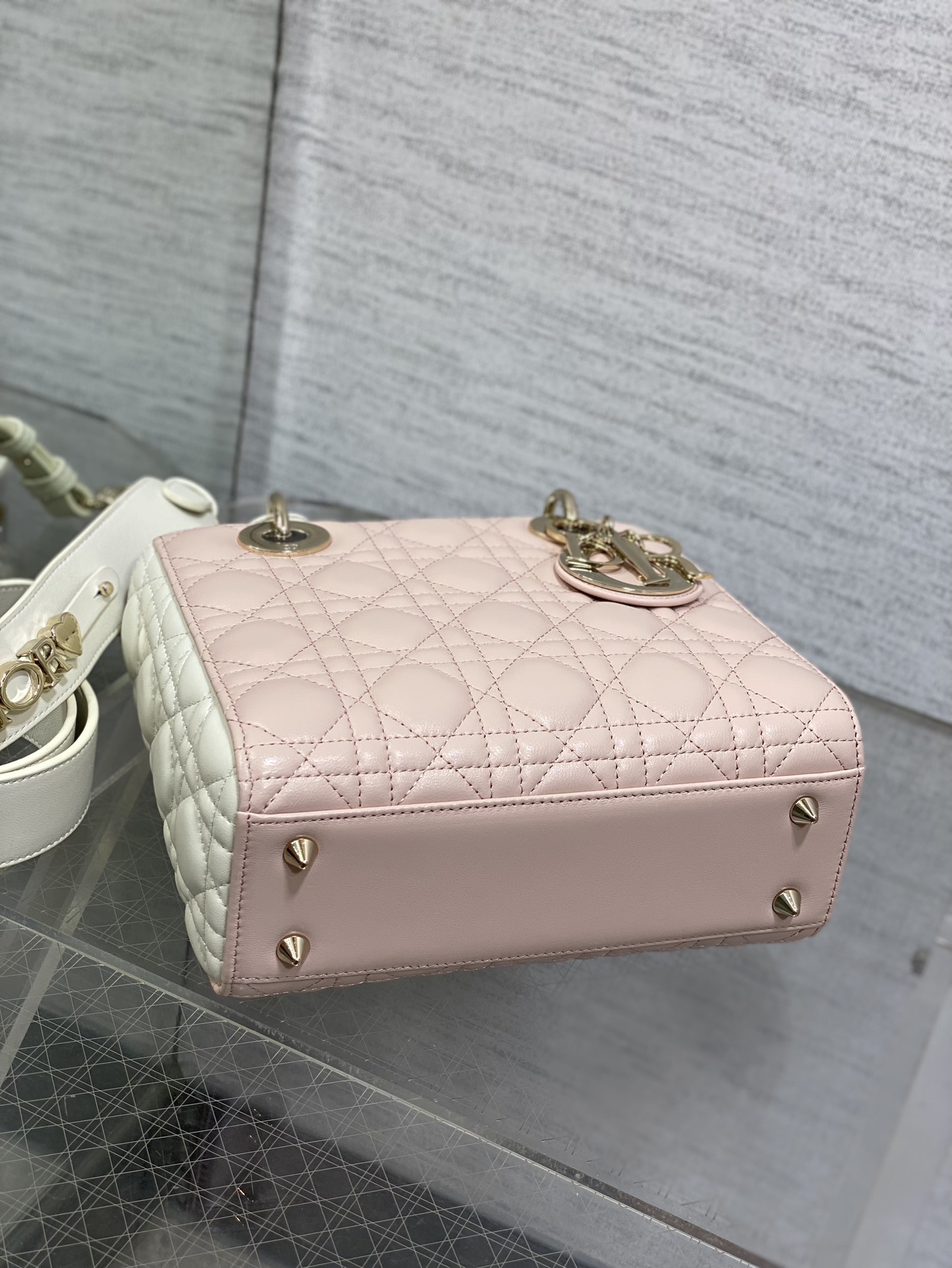 lady D*or bag-gold hardware-20*16.5*8cm