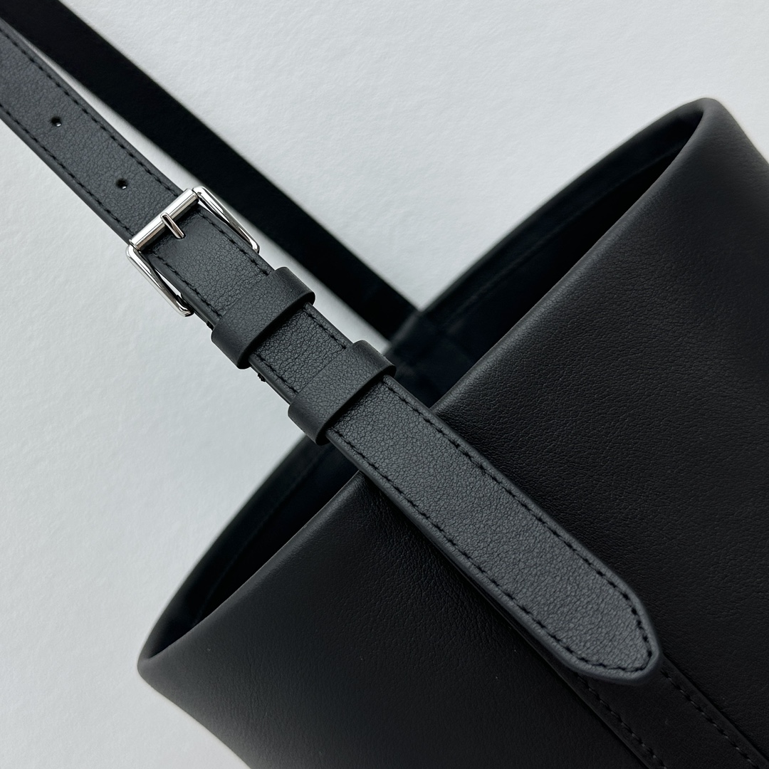 The Row Park Tote-28*16*17CM